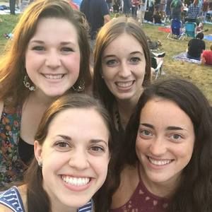 Meet your Posher, Danika